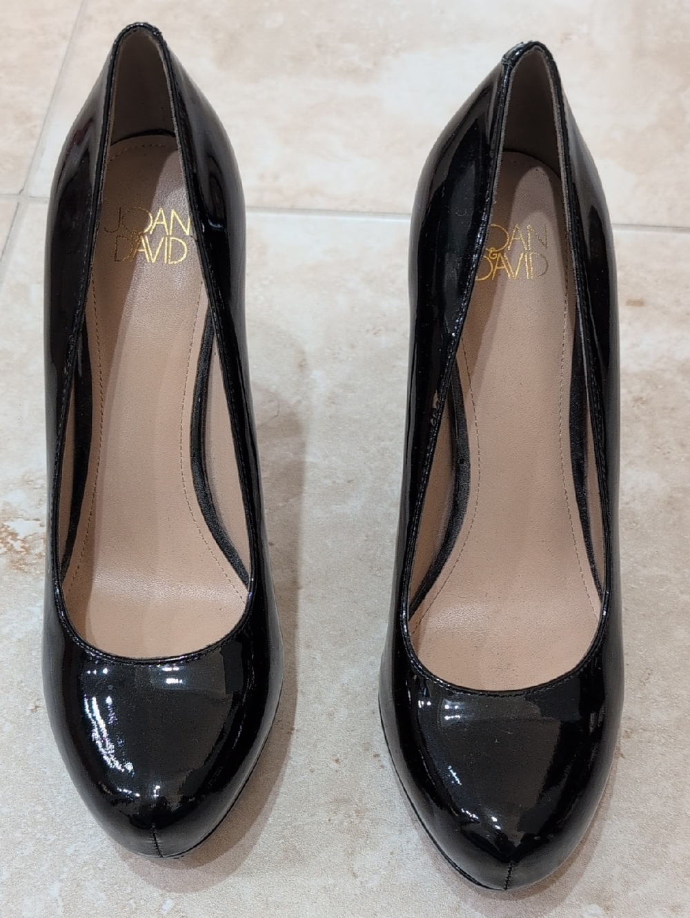 Joan & David Glossy Black Patent Leather Round-Toe Pumps Size 8